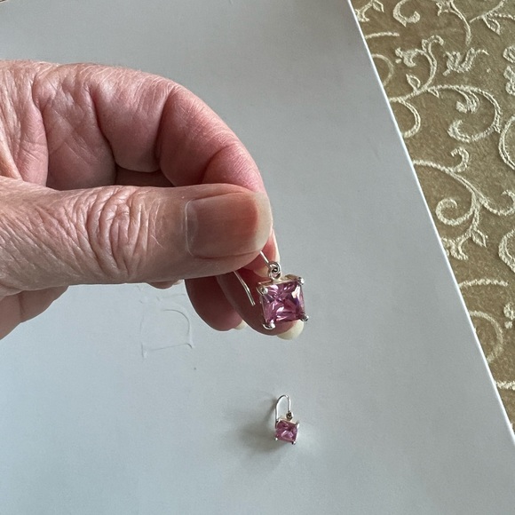 Pink stones ring and earrings set - Picture 3 of 7